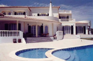 luxurious-villa.jpg